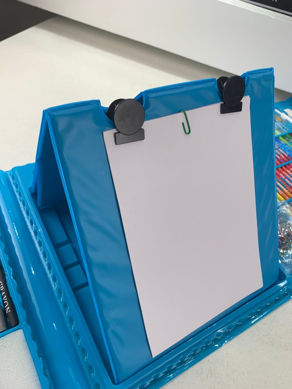 Kit de dessin pour enfants 208Pcs  مجموعة أدوات الرسم الضخمة (208 قطعة)